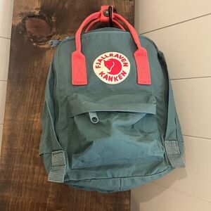 Fjällräven Kånken Mini Backpack